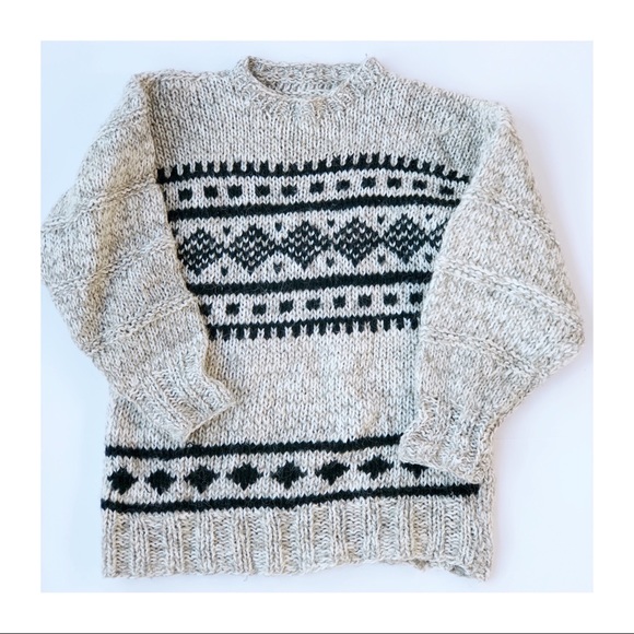 #1547 HOOD VINTAGE KNITTING PATTERN